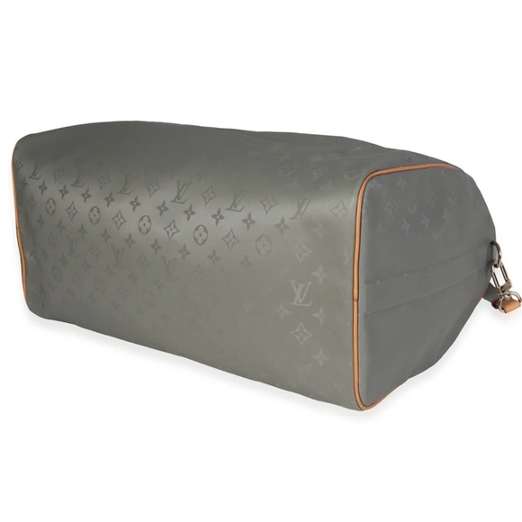 LV TITANIUM KEEPALL BANDOULIERE 50 - Picture 3 of 9